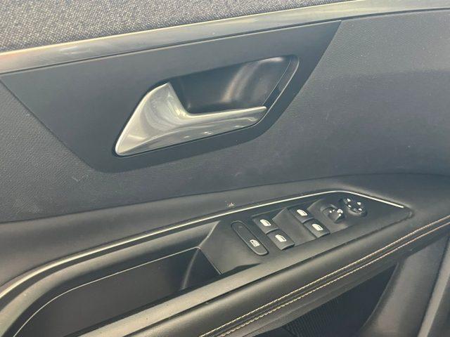 PEUGEOT 3008 BlueHDi 120 S&S GT Line