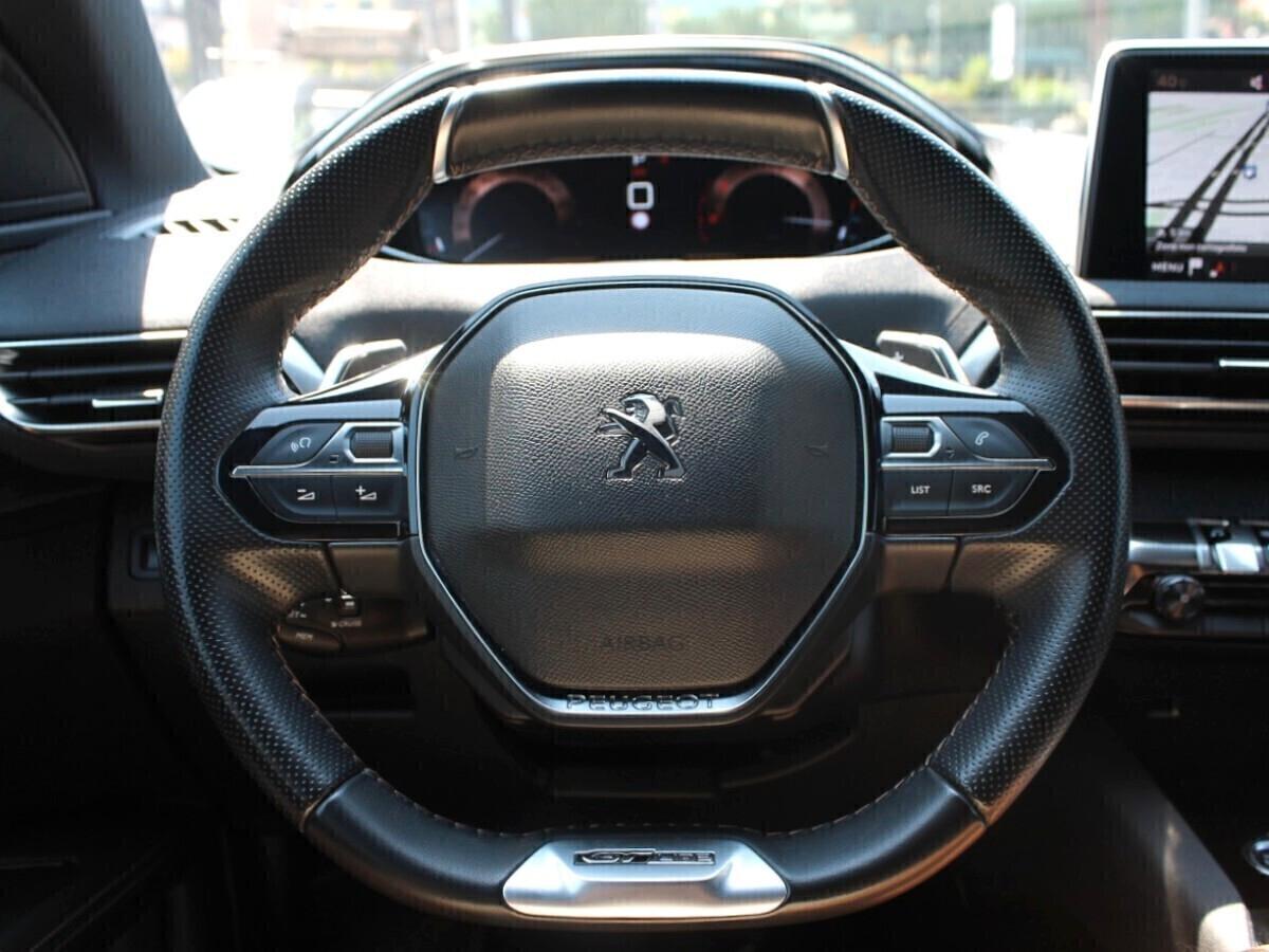 Peugeot 3008 1.5hdi GT-Line EAT8 TETTO LED UNIPRO IVA DEDUCIB.