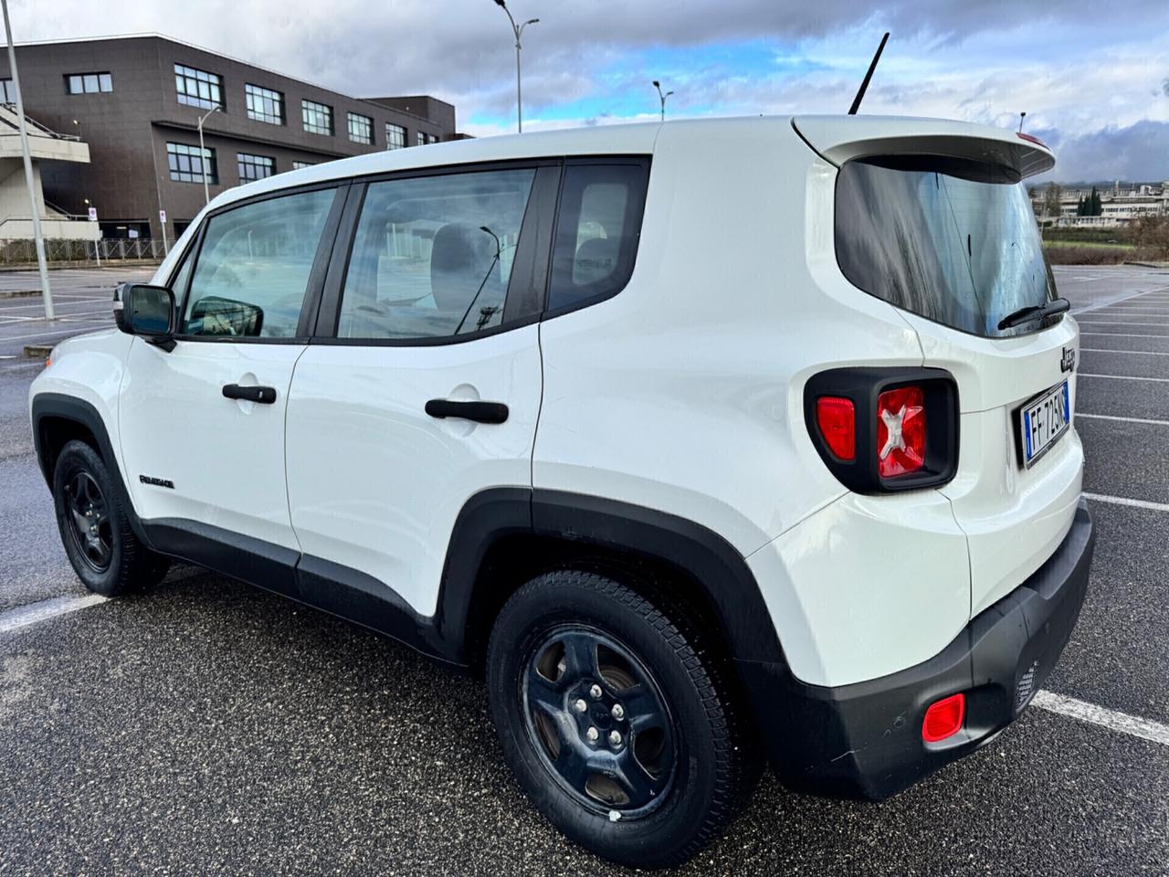 Jeep Renegade 1.6 E-TorQ EVO Sport