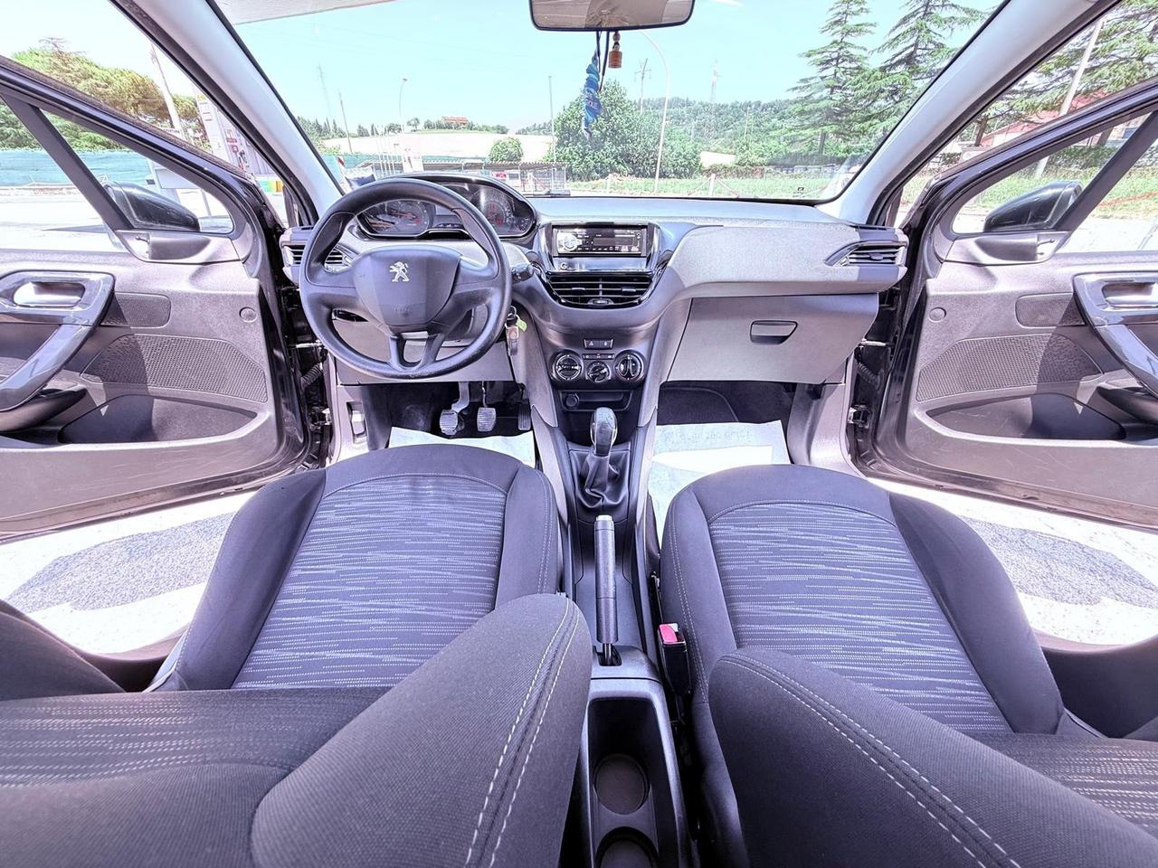 Peugeot 208 1.4 HDi 68 CV 5 porte Ok neopatentati