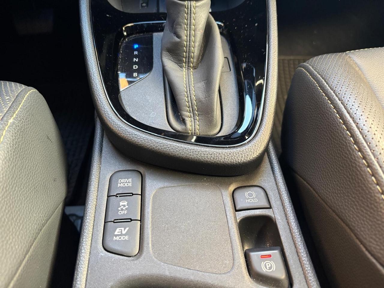 TOYOTA YARIS CROSS HYBRID 1.5 PREMIERE