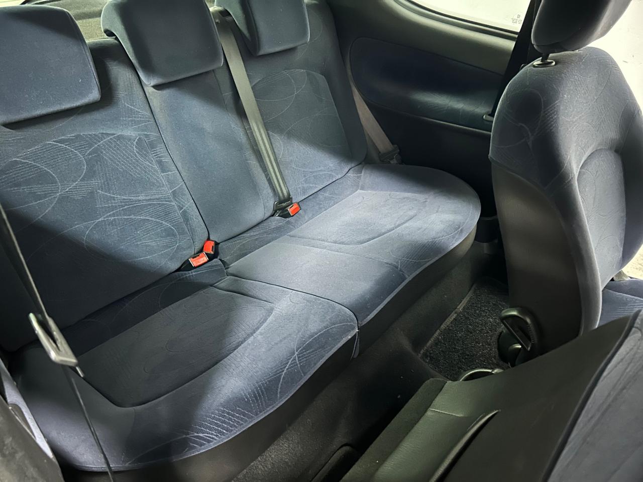 Peugeot 206 1.1 3p. XR
