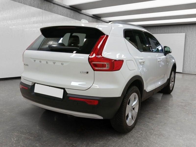 Volvo XC40 2.0 d3 Momentum awd geartronic my20