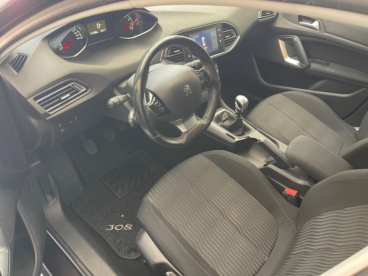 Peugeot 308 PureTech Turbo 130 S&S SW Allure