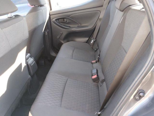 TOYOTA Yaris 1.5 Hybrid 5 porte Business