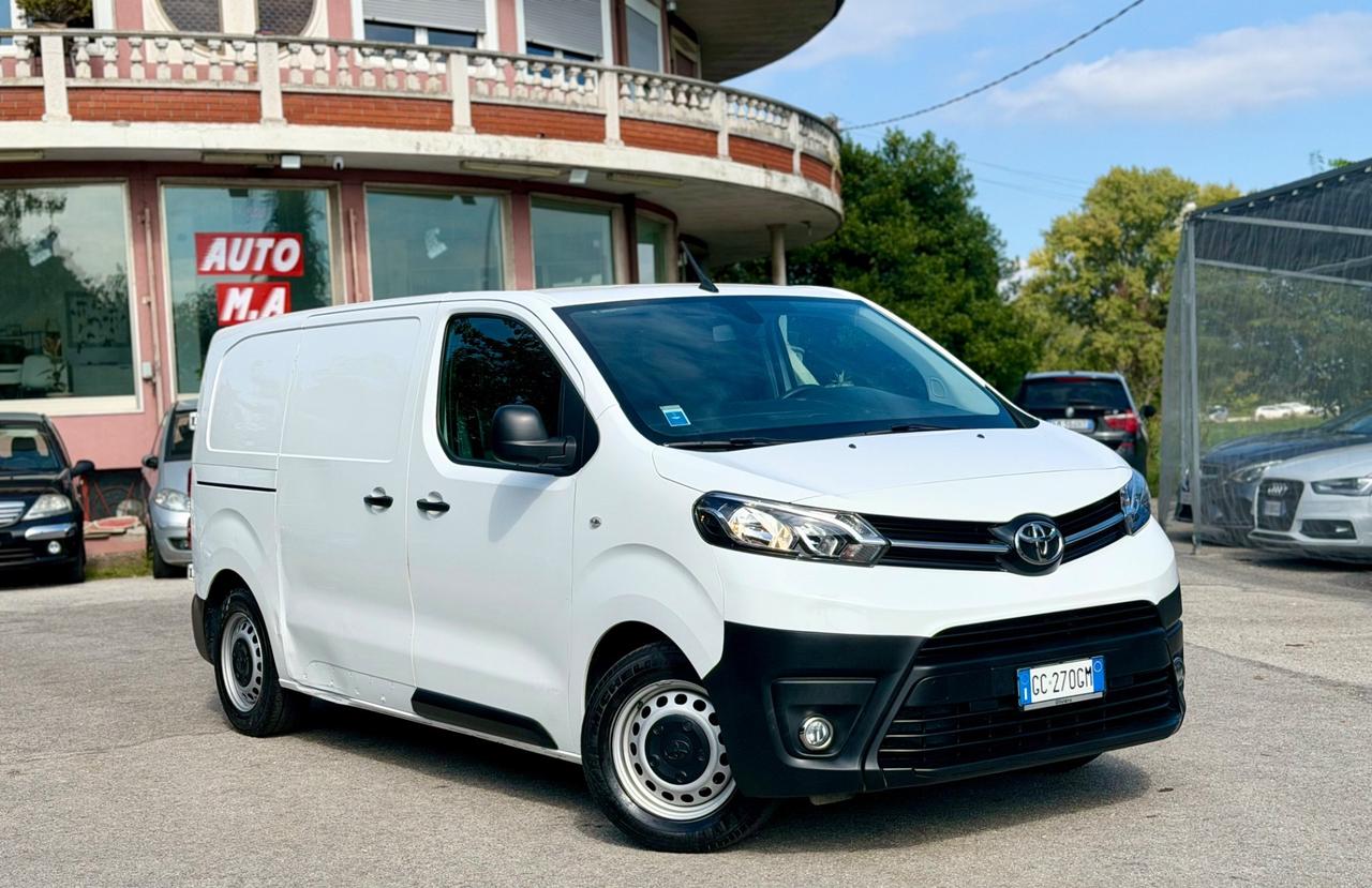 TOYOTA PORACE 2020 1,5 diesel Garanzia 12 Mesi ! ! !