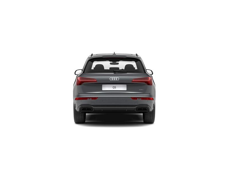 Audi Q5 40 2.0 tdi mhev 12v identity black quattro s-tronic