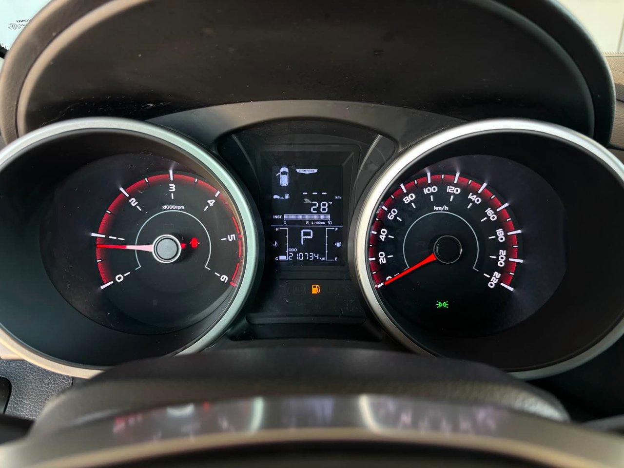 SsangYong Tivoli 1.6 EXCLUSIVE 2WD AUTO