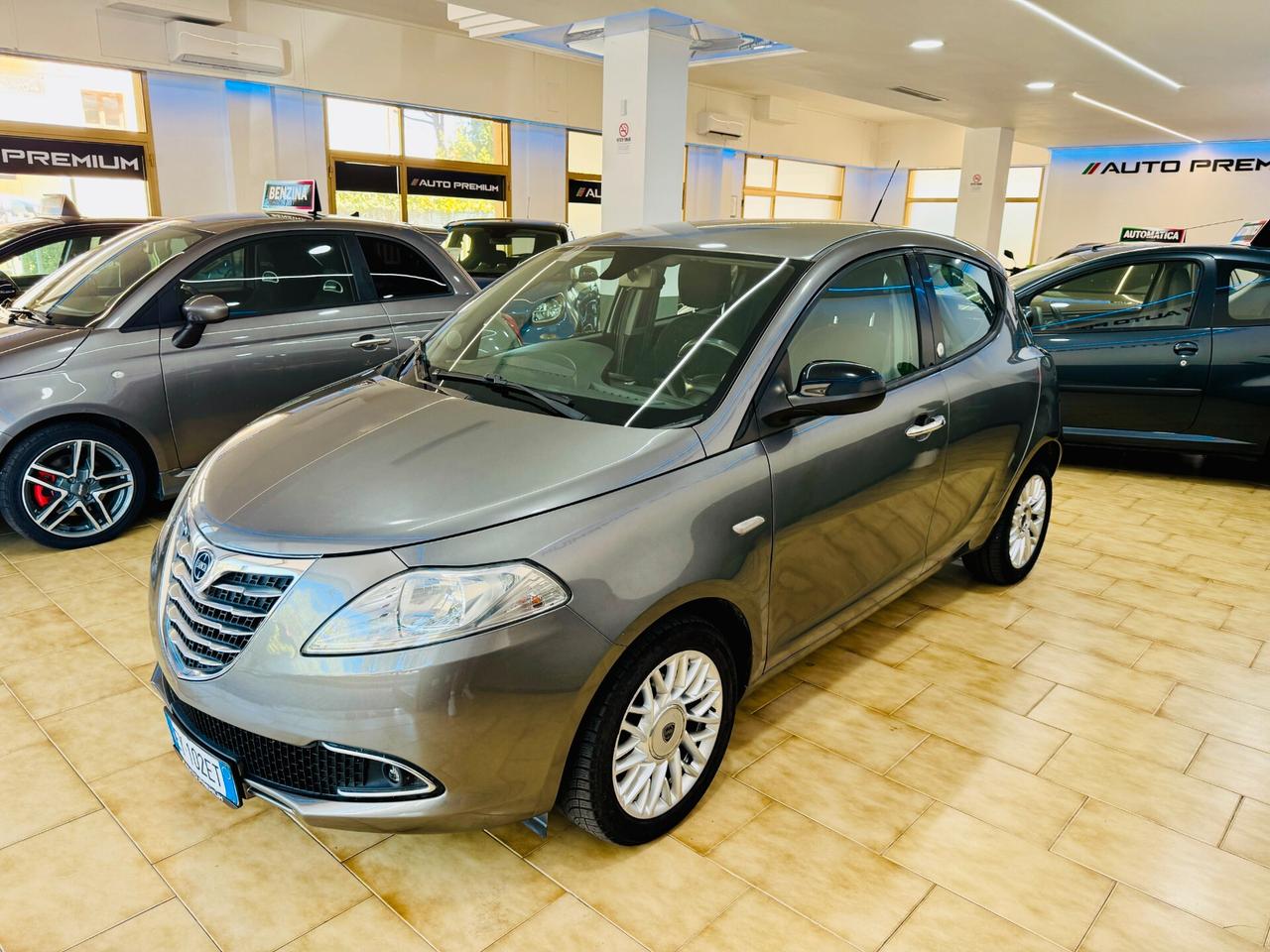 Lancia Ypsilon 1.2 BENZ/GPL 69 CV 5 porte