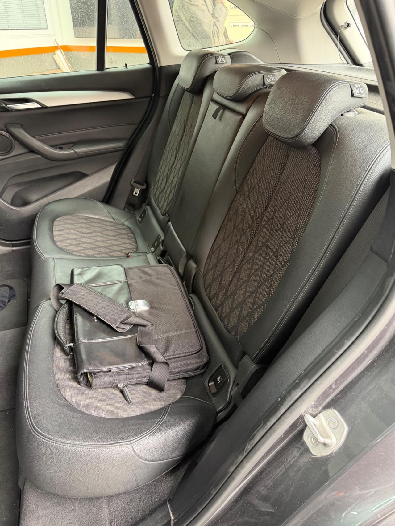 Bmw X1 xDrive18d Business