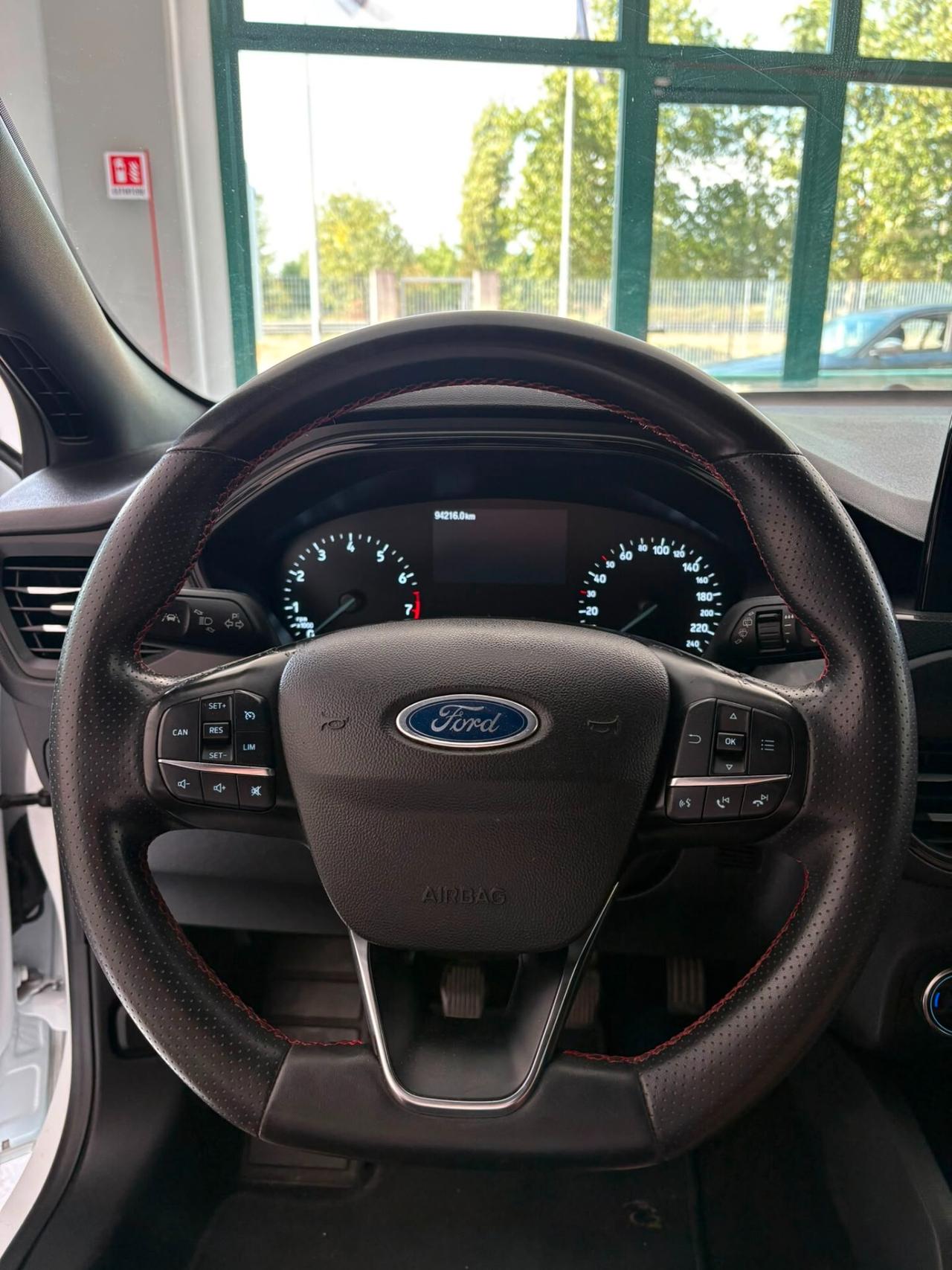Ford Focus 1.0 EcoBoost Hybrid 125 CV 5p. ST-Line