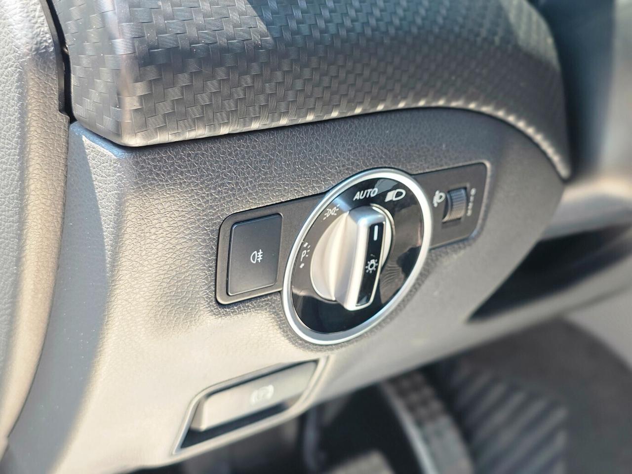 MERCEDES CLASSE A180 PREMIUM AMG 130MILA KM - 2014