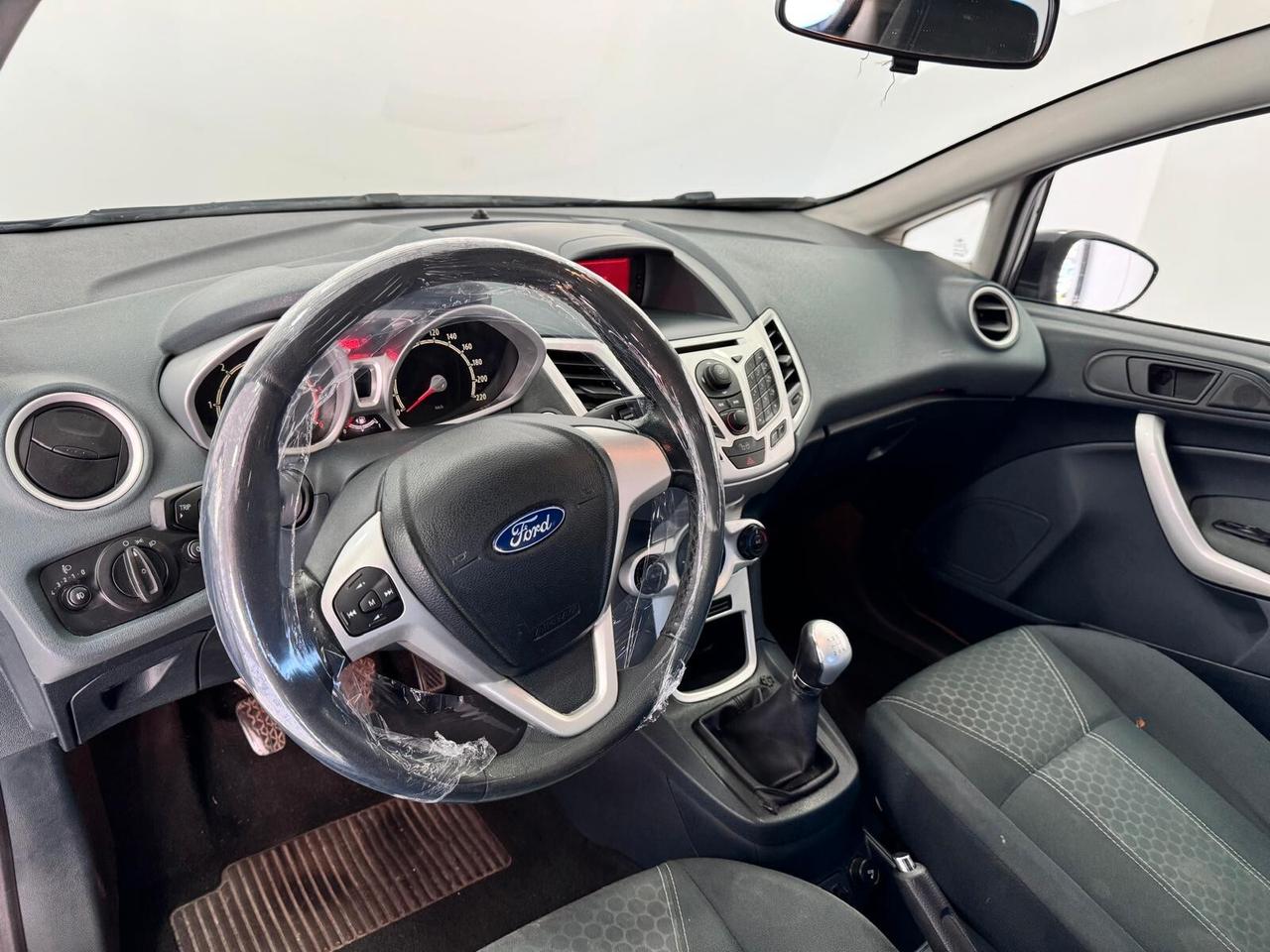 Ford Fiesta 1.6 TDCi 95 CV 5p. Titanium