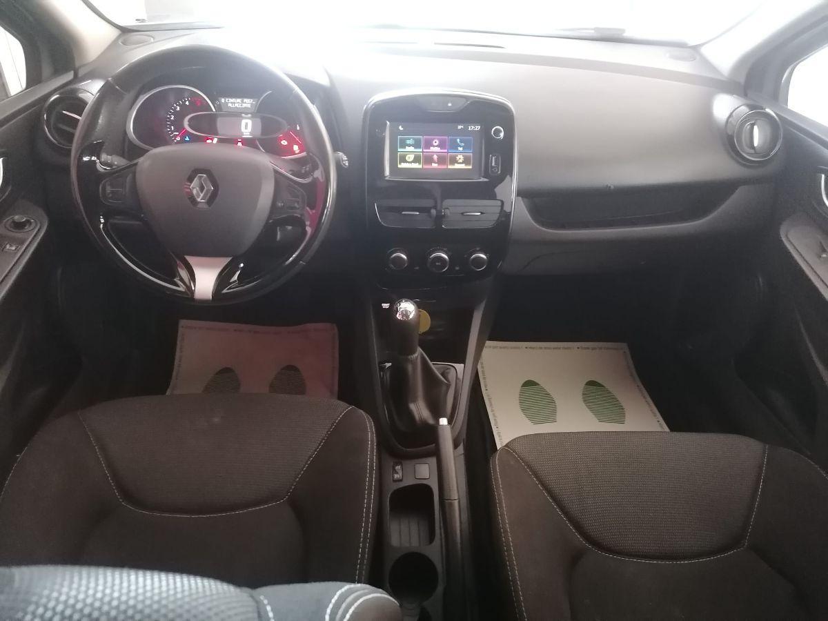 RENAULT - Clio Sporter
