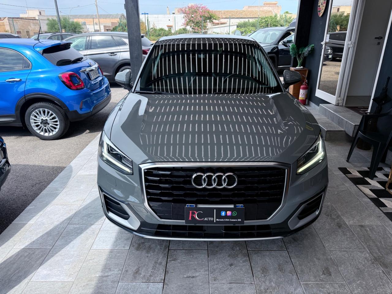 Audi Q2 30 TDI S tronic Identity Black