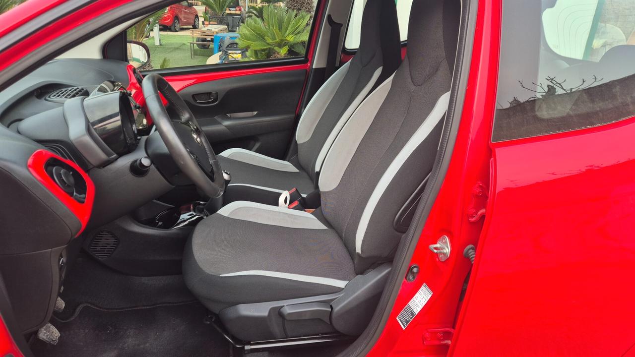Toyota Aygo 1.0 VVT-i 69 CV 5 porte x-cool