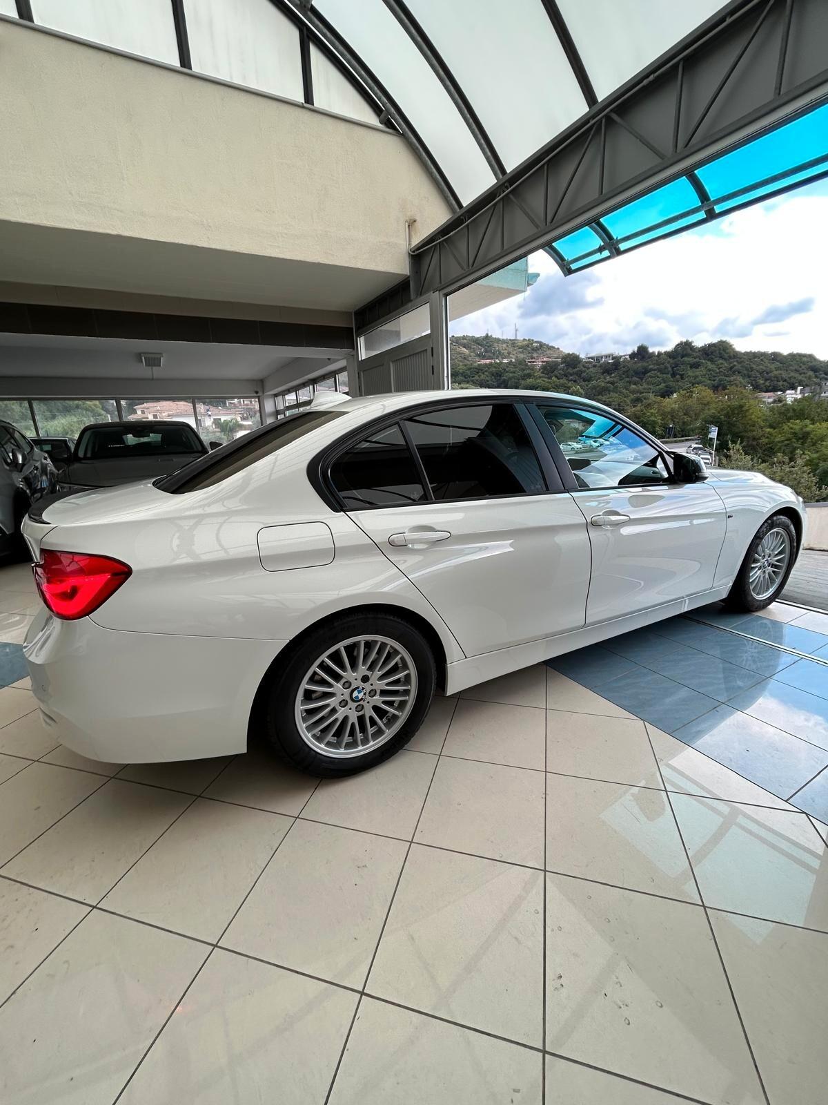 Bmw 320 320d Efficient Dynamics Luxury