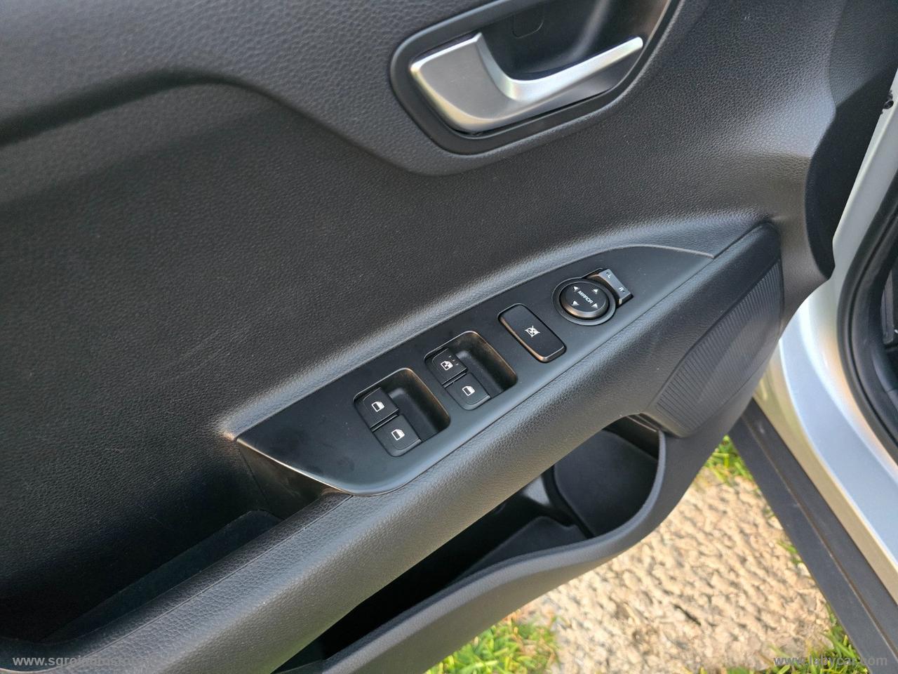 KIA Stonic 1.0 T-GDi 100 CV MHEV iMT Style