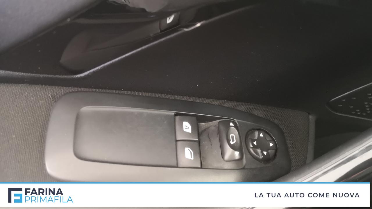 PEUGEOT 208 I 2015 - 208 5p 1.2 puretech Allure s&s 82cv neopatentati