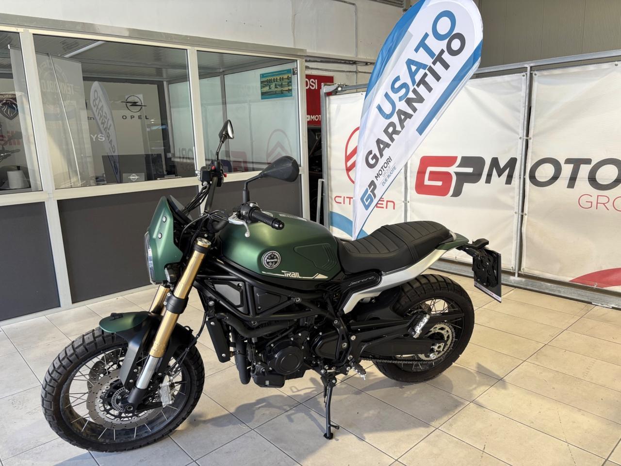 Benelli Leoncino 800 Trail