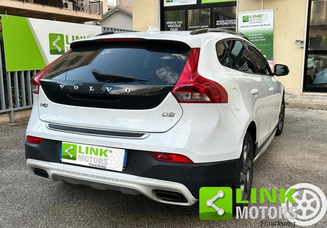 VOLVO V40 Cross Country D2 1.6 Powershift Summum