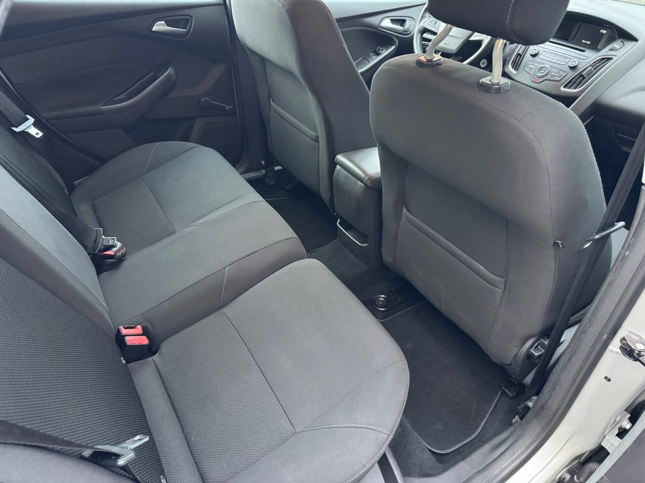 Ford Focus 1.5 TDCi 120 CV -151.000 KM-