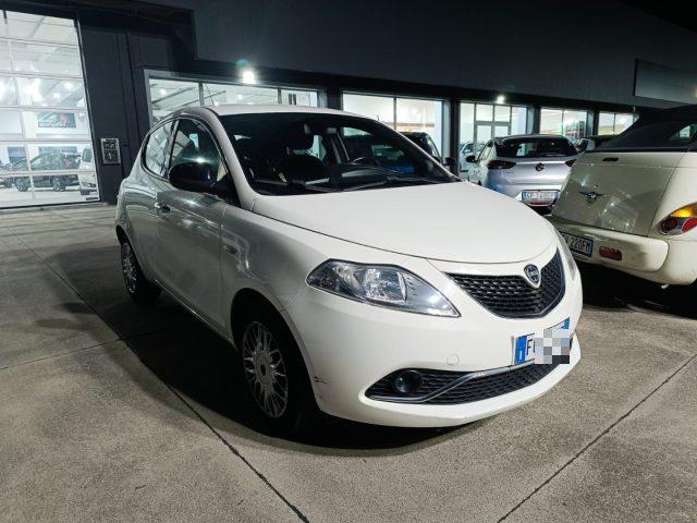 LANCIA Ypsilon 1.2 69 CV 5 porte Silver