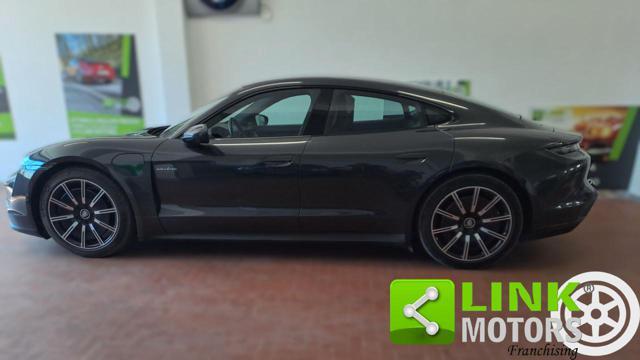 PORSCHE Taycan 4S Performance