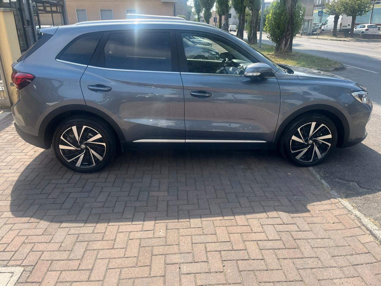 Mg ZS 1.5 Hybrid+ Luxury