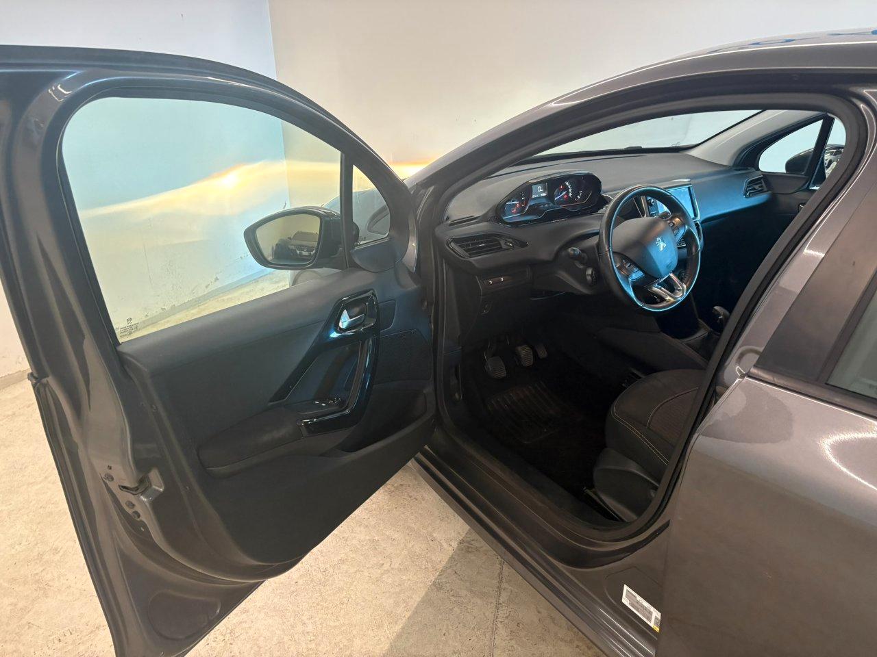 Peugeot 208 5 Porte 208 5p 1.2 puretech Allure gpl 82cv