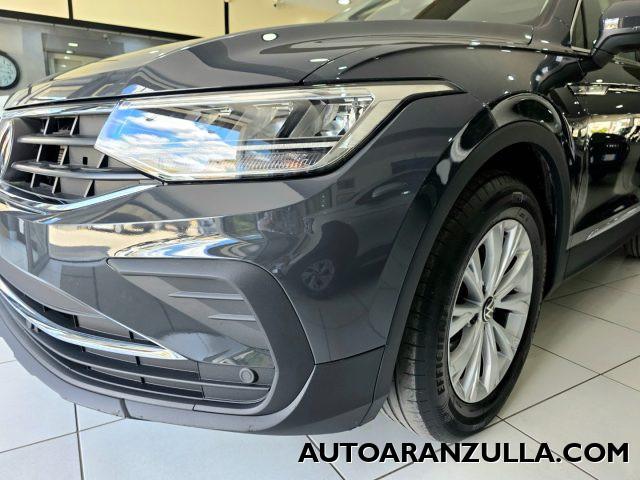 VOLKSWAGEN Tiguan 2.0 Life TDI 150CV SCR DSG - Fari a Led