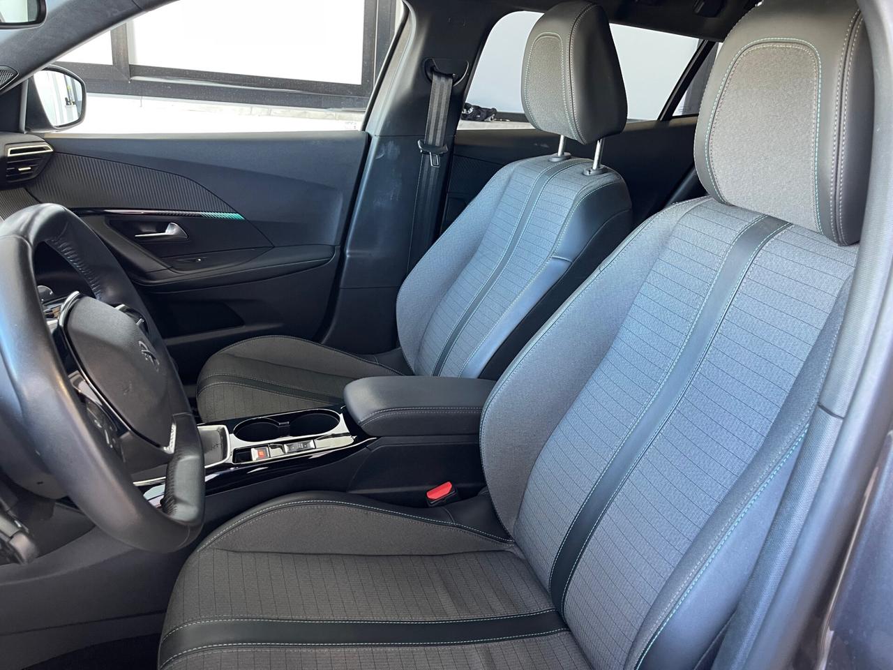 Peugeot 2008 PureTech 100 S&S Allure-NO VINCOLO DI FINANZIAMENTO