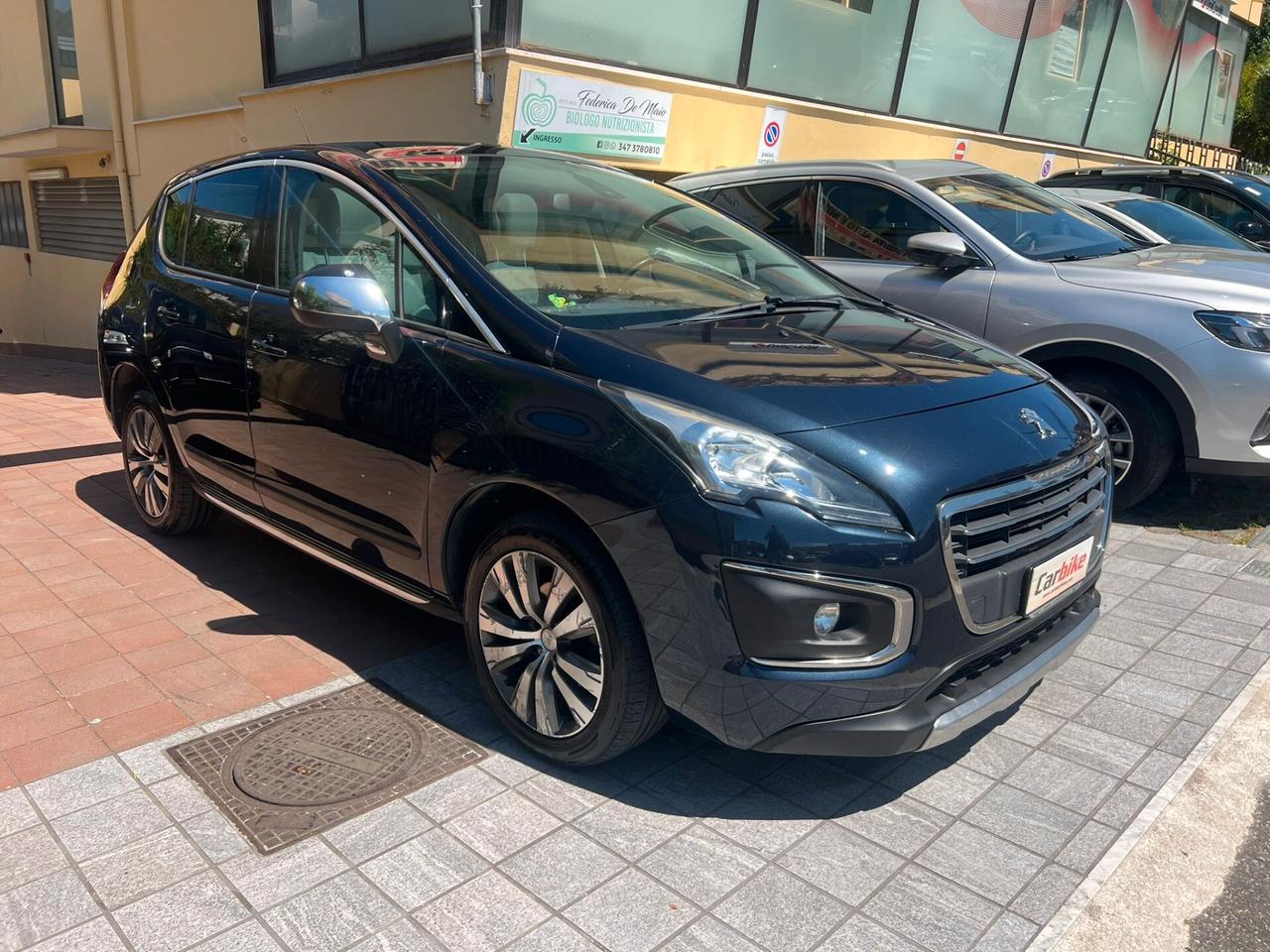 Peugeot 3008 2.0 HDi 150CV Business