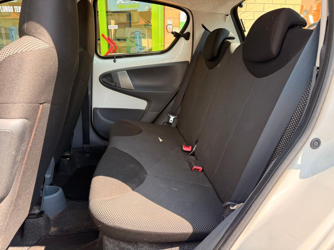 Toyota Aygo 1.0 12V VVT-i 5 porte Lounge MMT