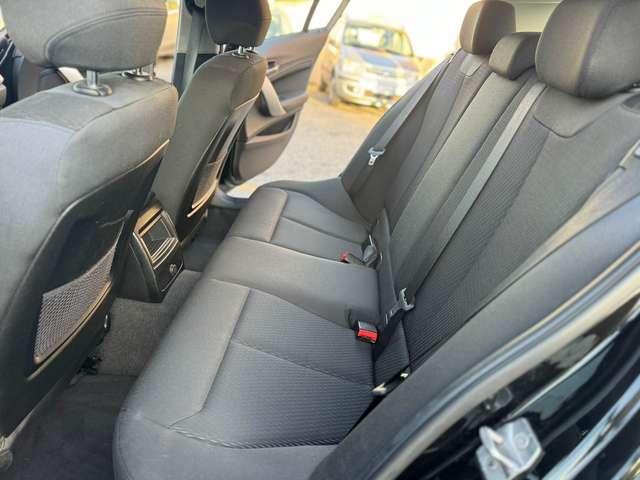 BMW 118 Serie 1 F/20-21 2015 118d Urban 5p auto