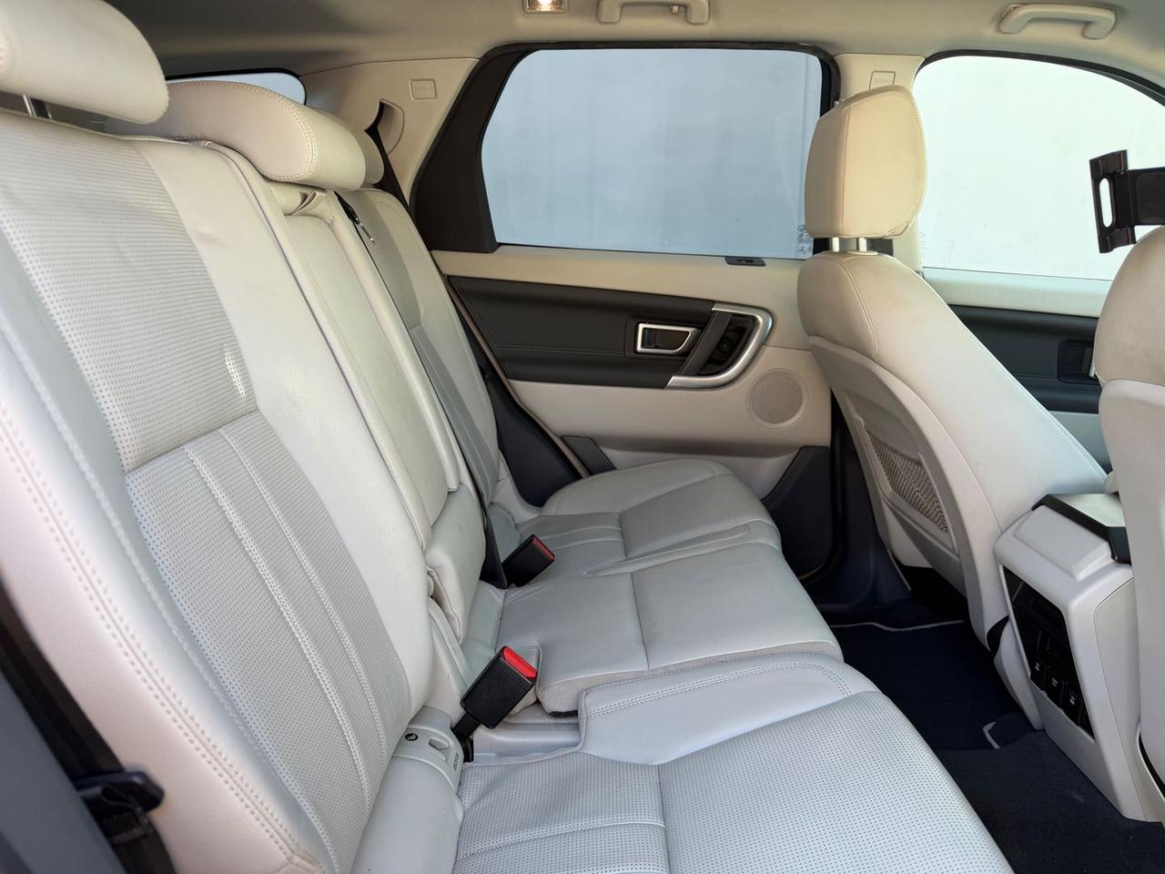 Land Rover Discovery Sport 2.0 TD4 HSE #10320