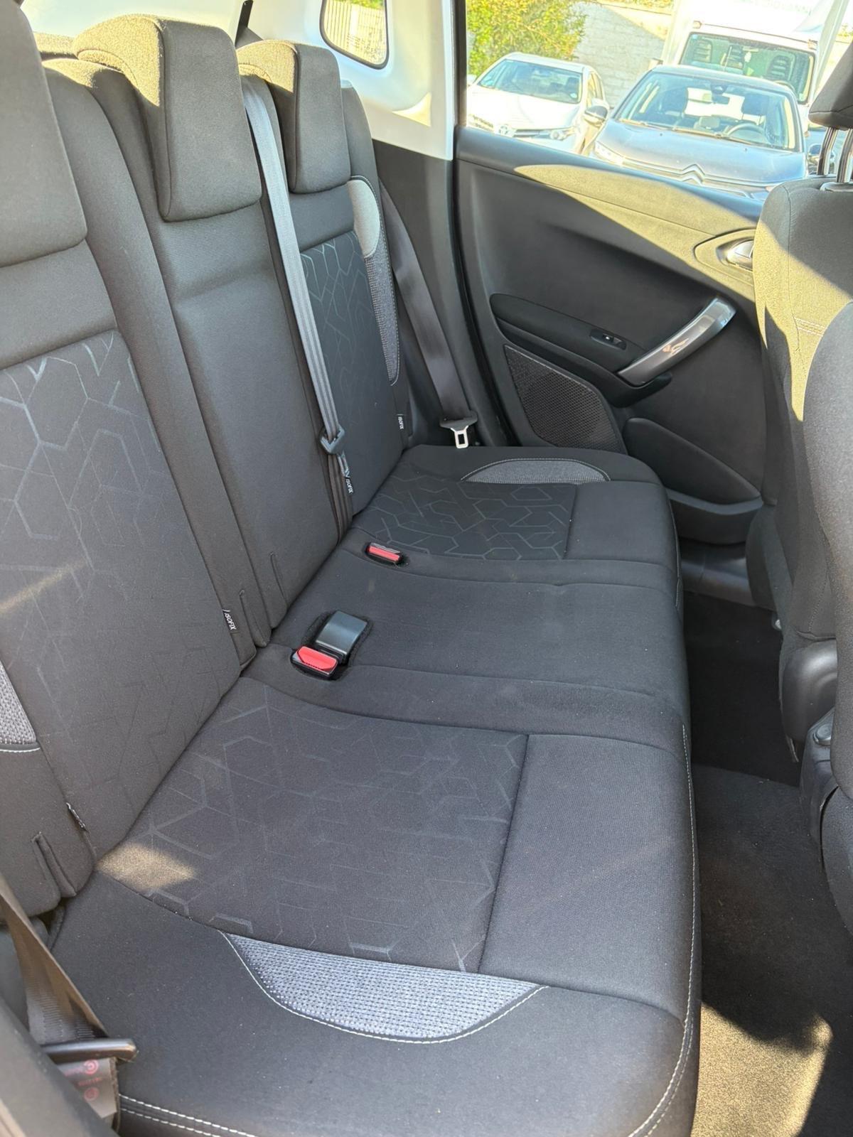 Peugeot 2008 PureTech 82 Allure