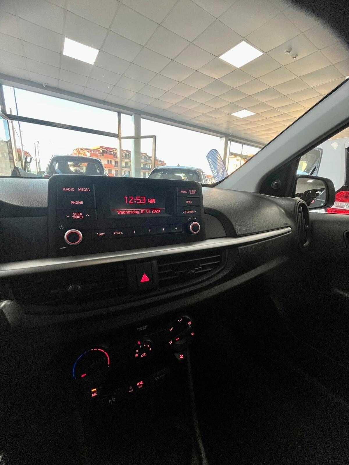 Kia Picanto 1.0 5 porte ATTRACT