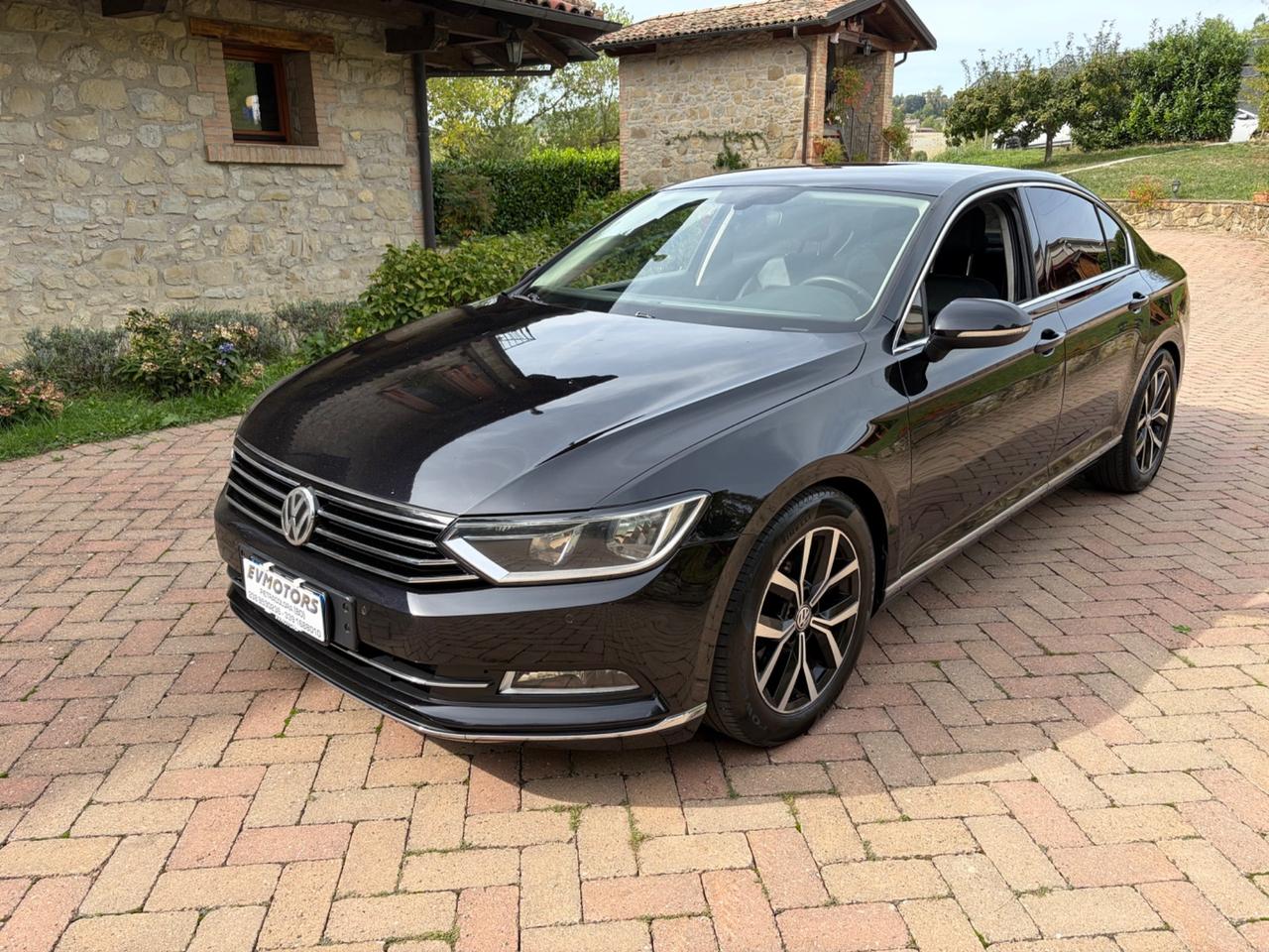 Volkswagen Passat 2.0 TDI 150 CV Highline BlueMotion