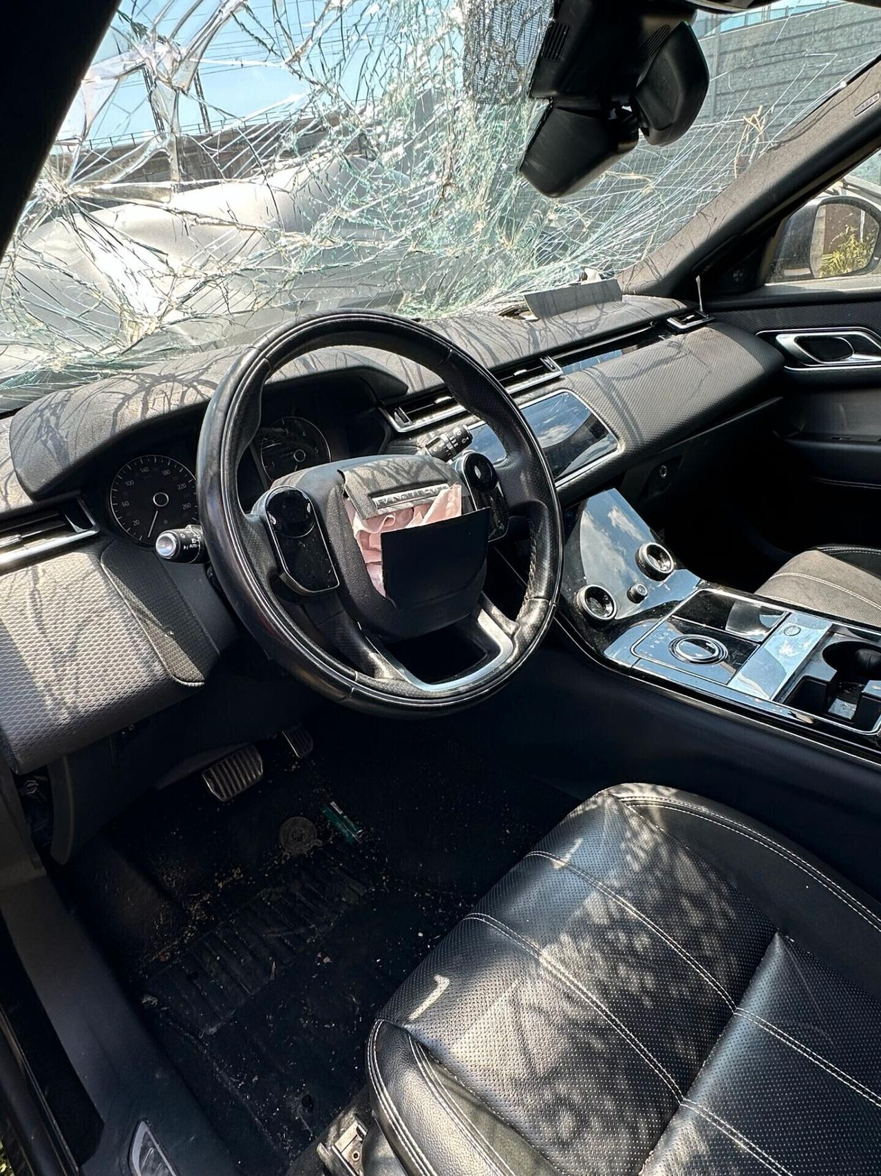 Land Rover Range Velar 2.0 D 180 R-Dynamic SINISTRATO-