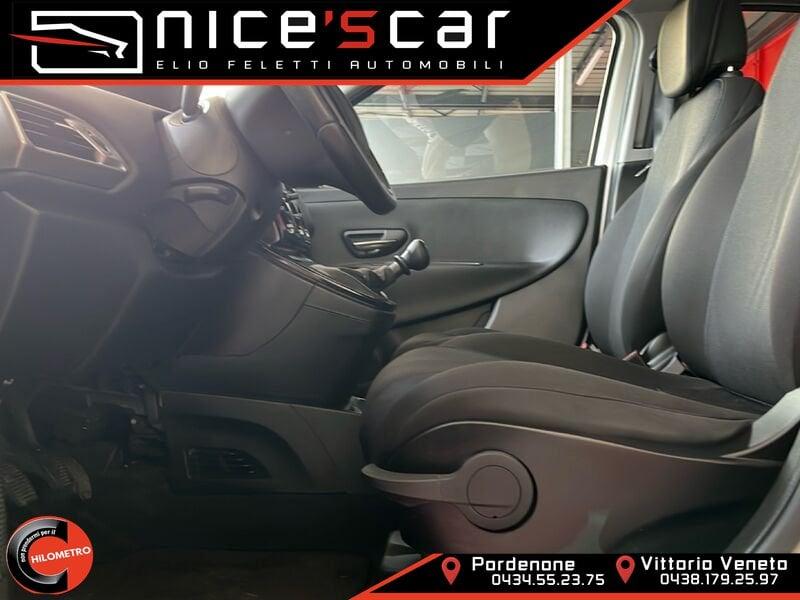 Lancia Ypsilon Ypsilon 1.0 FireFly 5 porte S&S Hybrid Ecochic Gold