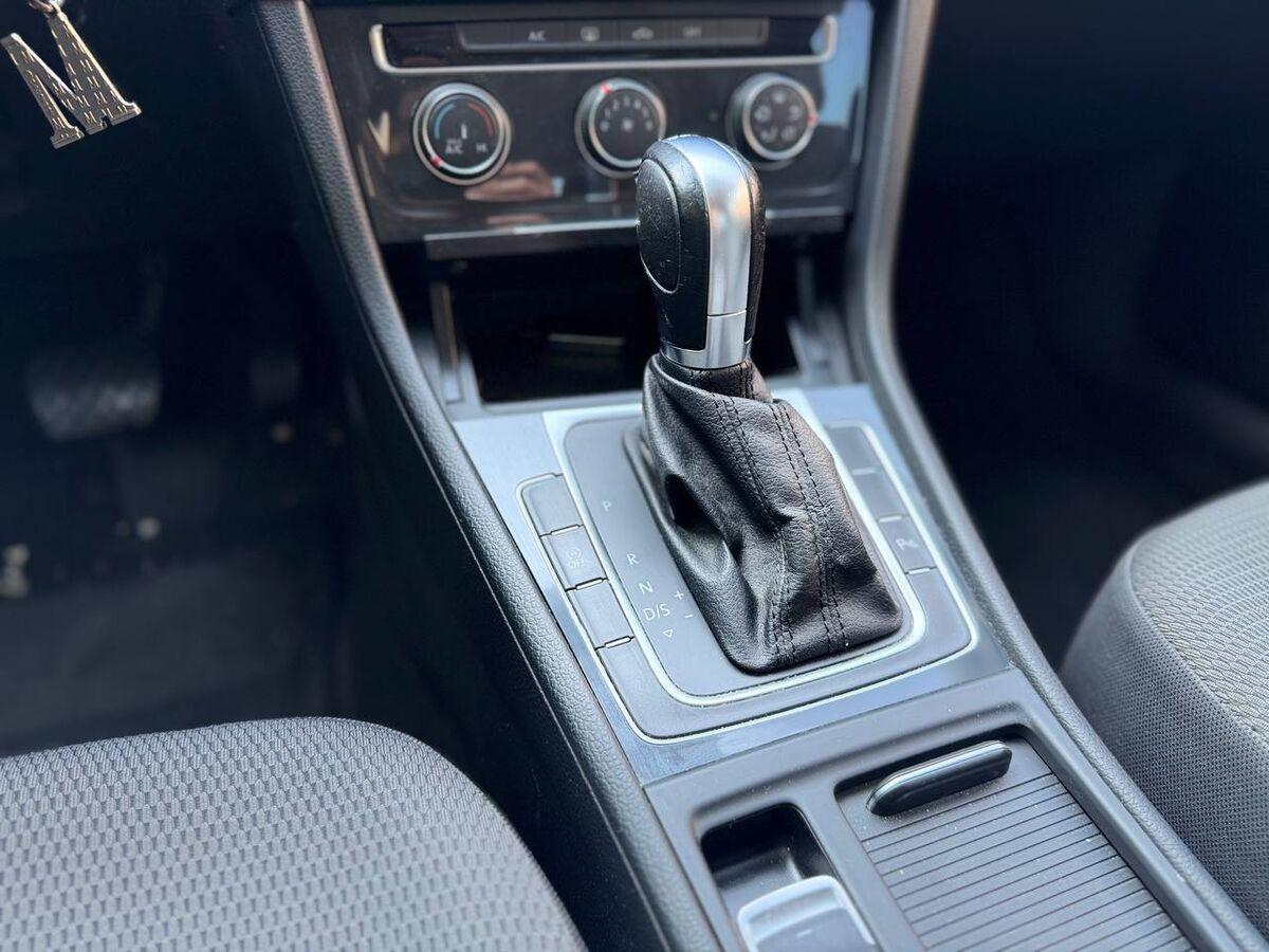 Volkswagen Golf 1.6 tdi Highline 115cv