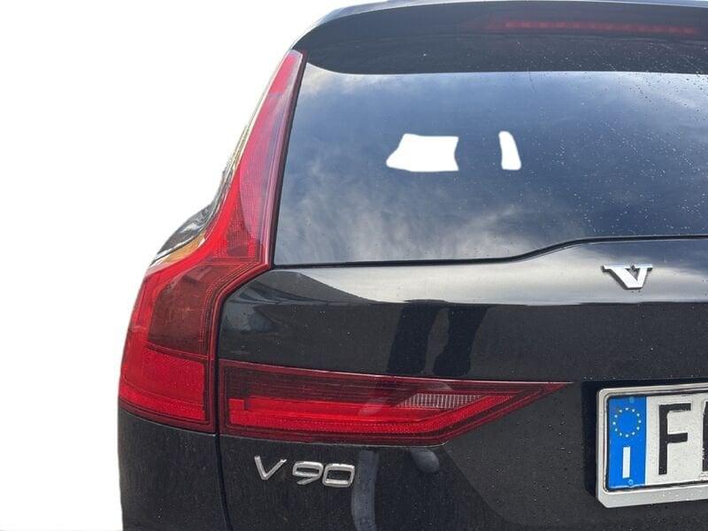 Volvo V90 D4 R-design