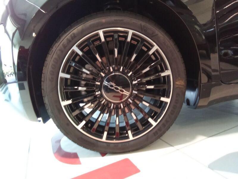 FIAT 500 Hybrid Hybrid Icon