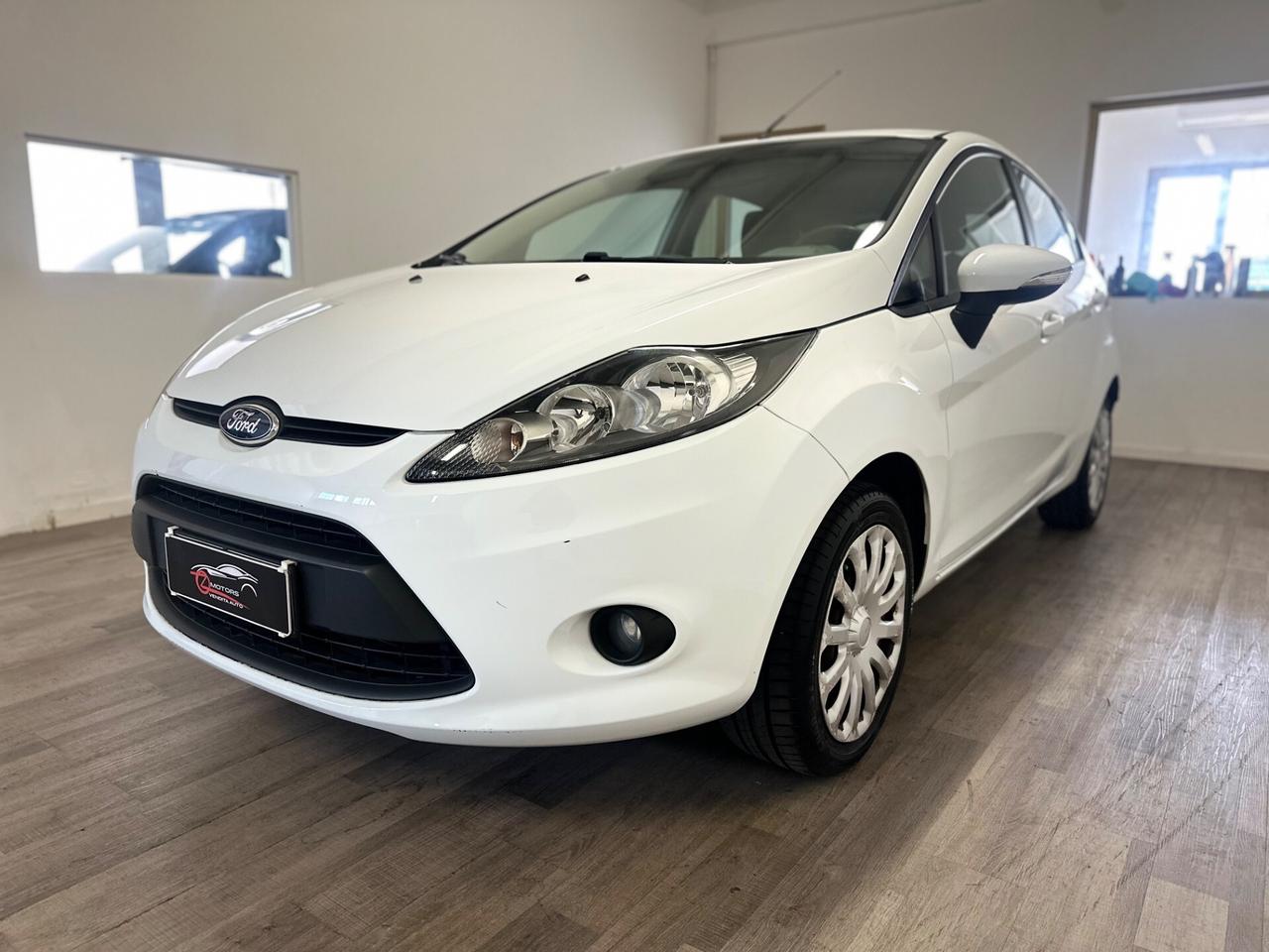 Ford Fiesta 1.2 82 CV 5 porte Titanium NEOPATENTATI