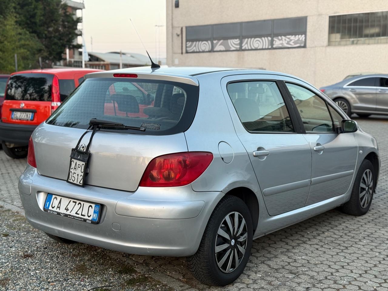 Peugeot 307 1.6 16V 5p. XR