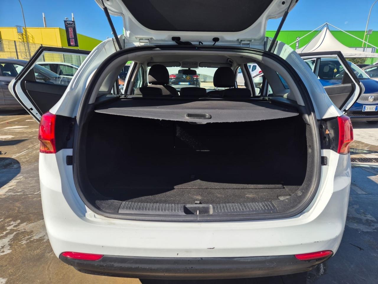 Kia Ceed cee'd 1.4 CRDi SW Class