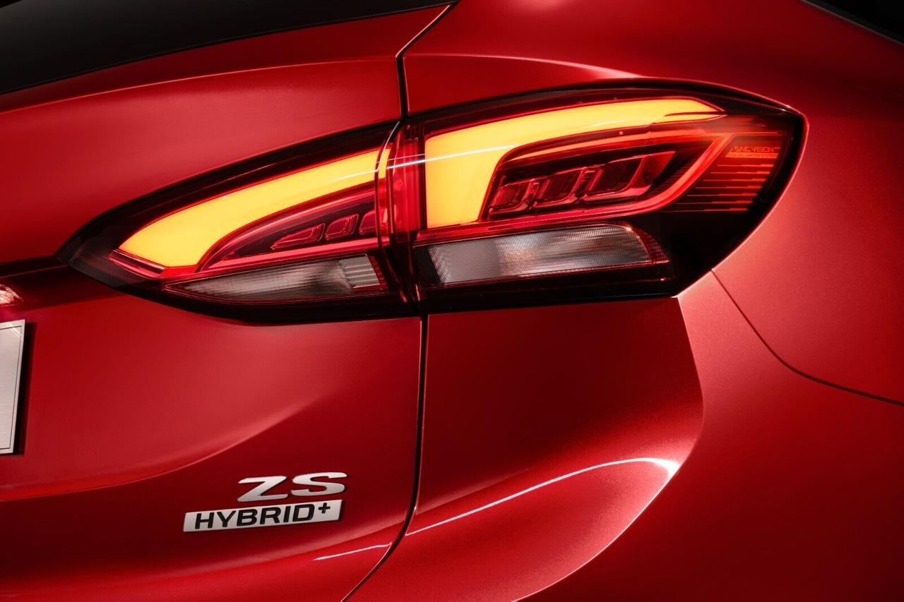 Mg ZS hybrid luxury , NUOVA DA CONFIGURARE !