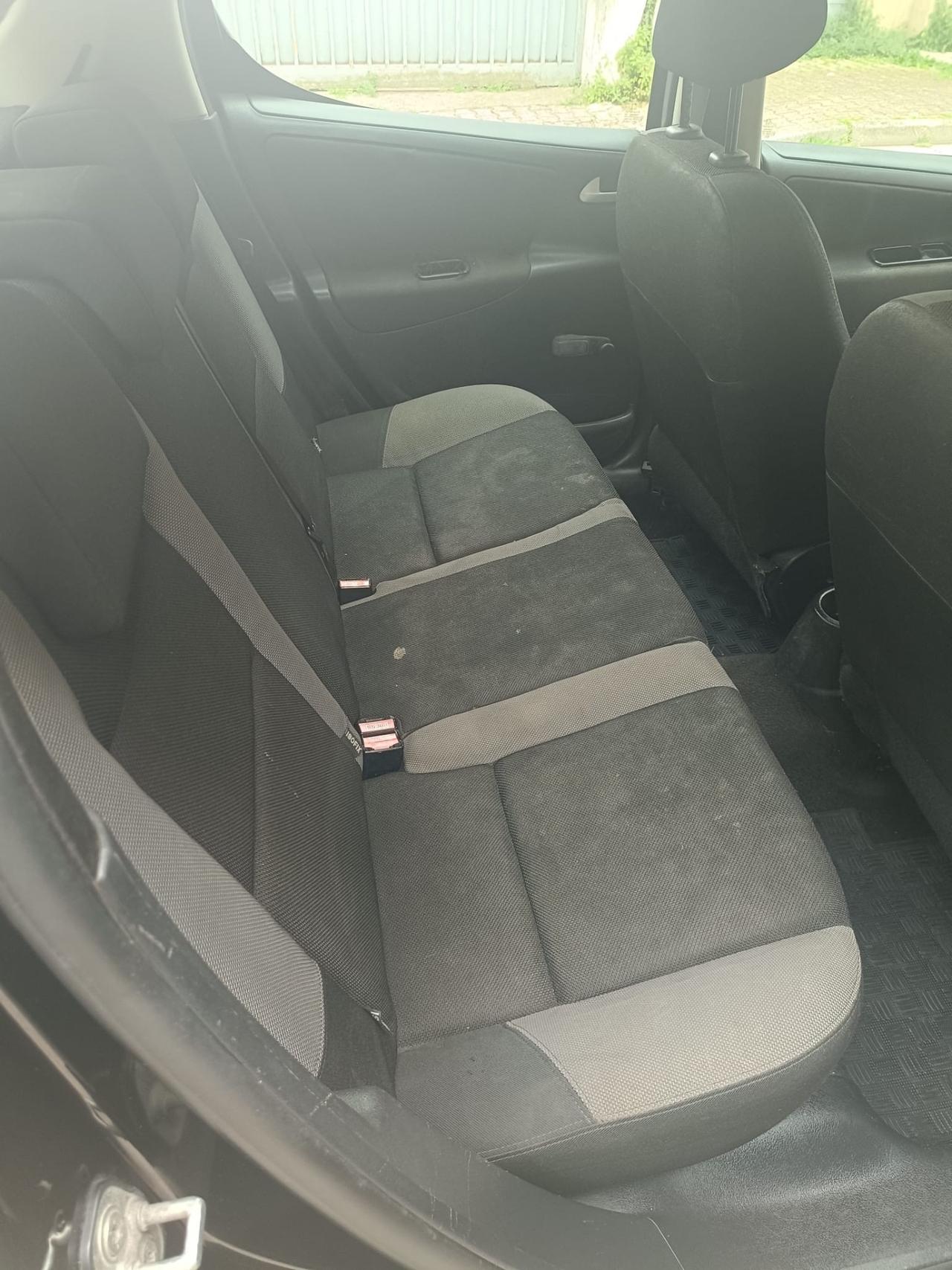 Peugeot 207 1.4 HDi 70CV 5p. XS