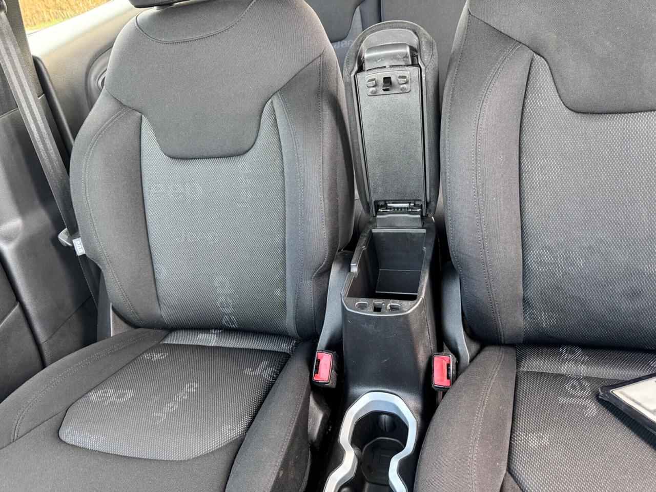 Jeep Renegade 1.6 E-TorQ EVO Sport